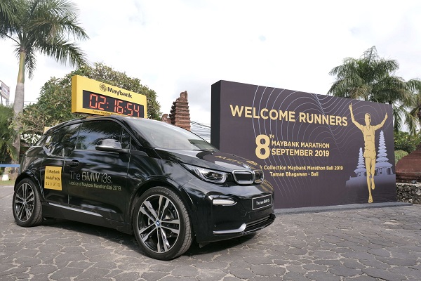 BMW i3s Pimpin Ribuan Pelari Pada Gelaran Maybank Marathon Bali 2019