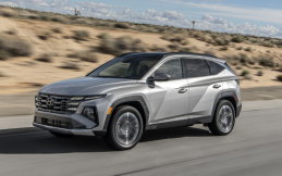 Hyundai Recall Tucson dan Santa Fe Karena Baut Batang Piston Longgar