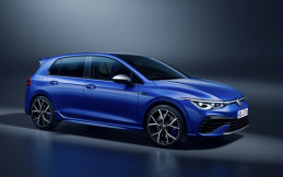 Volkswagen Golf R, Hatchback 5 Pintu Terganas