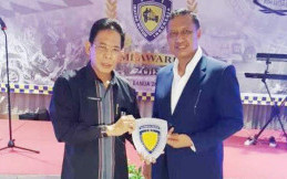 Gubernur Kalimantan Selatan Diganjar Penghargaan IMI Awards 2018