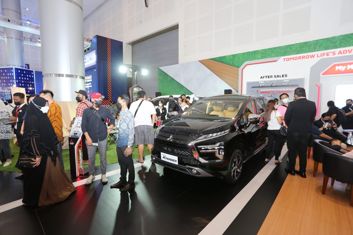 Mitsubishi Pamer New Xpander Cross di GIIAS Surabaya 2022