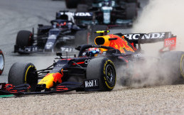 Tampil Baik, Red Bull Perpanjang Kontrak Sergio Perez?