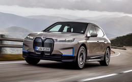 BMW iX Masuk dalam Persaingan Mobil Listrik 