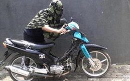 Video Menjebak Pencuri Motor dengan Airbag
