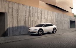 Kia EV6 GT-Line Resmi Dibanderol Rp 1,299 Miliar