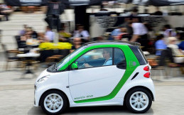 Dukung Program Smart Car, Cina Pasang Internet di Tiap Jalan 