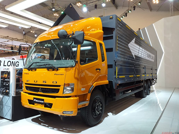 Pasca Tsunami, Mitsubishi Fuso Perbaiki Sekolah di Lampung