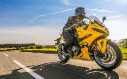 Hanya Tersedia 60 Unit, Suzuki GSX-8R Kiiro Resmi Meluncur