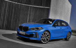 Hatchback Paling Bertenaga dari BMW Seri 1