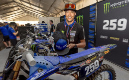 Pembalap MXGP Berbagi Keseruan Bersama Penggemar Yamaha