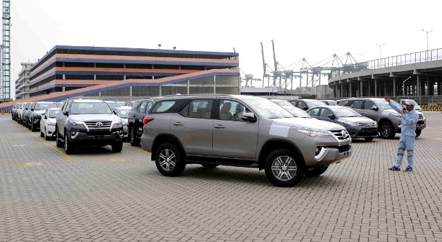 Toyota Indonesia Donasikan Seratus Tabung Oksigen