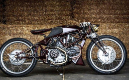 Superbike Ducati Typhoon Telanjang dan Berurat