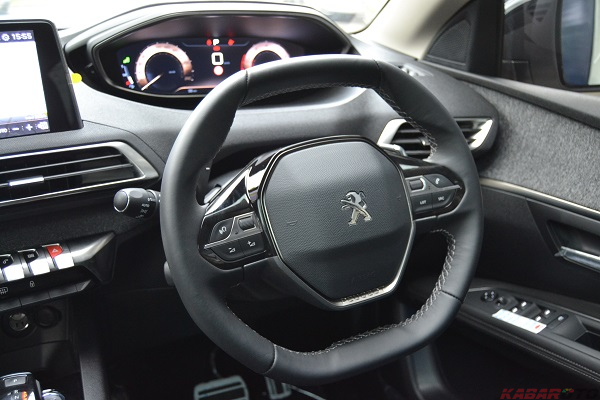 Perjalanan Desain Roda Kemudi Peugeot dari Masa ke Masa