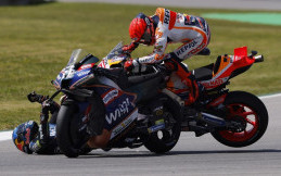 Gaya Balap Agresif Marc Marquez Dapat Kecaman, Demi Kejar Rekor Valentino Rossi