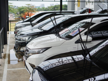 Sebelum Beli Mobil Bekas, Cek Kondisi Mesin dan Kualitas Oli