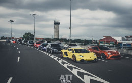 Komunitas Fitted Sunday Isi Ngabuburit Kumpulkan Mobil Langka dan Supercar
