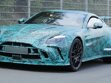 Prototipe Aston Martin Vantage RS/AMR Hadir Lebih Berotot dan Agresif