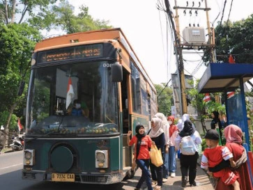 Pemkot Tangerang Ajak Naik Bus Tayo dan Si Benteng, Lebih Hemat
