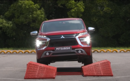 Legenda Paris Dakar Uji Ketangguhan New Mitsubishi XPander