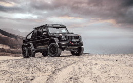 Brabus XLP 900 6x6 Superblack, Kendaraan Off-road Enam Roda Berbasis Supercar 