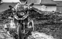 Gunakan Motor BMW K 1600 B, Kakorlantas Polri Pantau Jalur Mudik