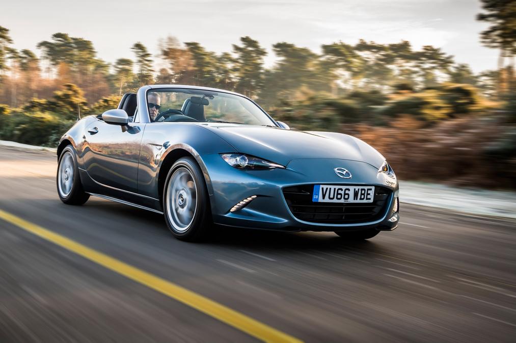 Mazda Hadirkan MX-5 Arctic Edition