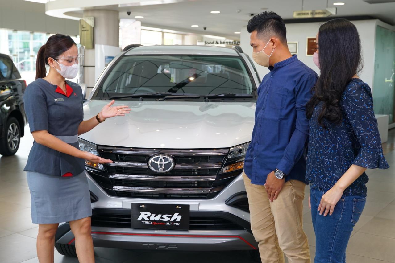 Punya Resolusi Mobil Baru Tahun Ini? Simak Cara Kredit yang Bijak