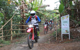 Berkendara Sepeda Motor Wajib Pakai Riding Gear, Ini Alasannya
