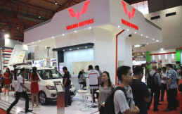 Booth Wuling Banjir Pengunjung di Jakarta Fair