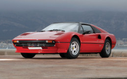 Ferrari dan Lamorghini Ditimpuki Warga di India
