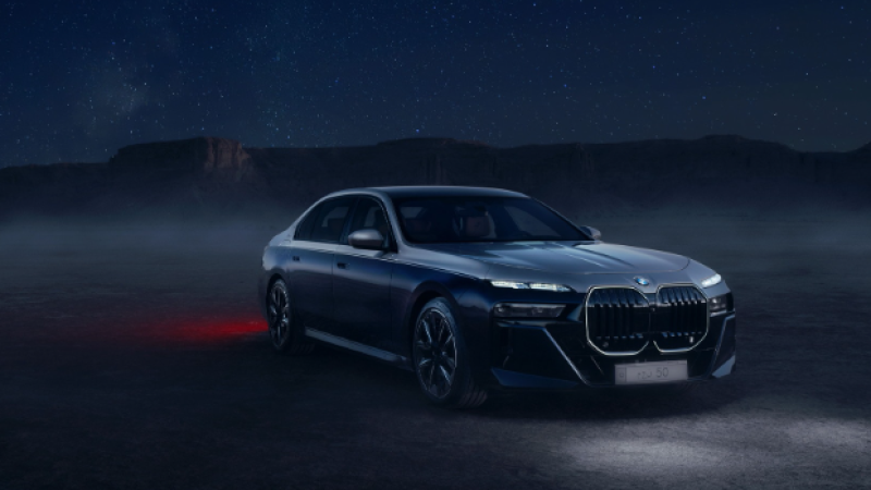Cuma 50 Unit, BMW 7 Series Suhail Edition Sajikan Kemewahan dan Penghormatan kepada Budaya Arab