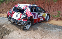 Buka Sprint Rally Meikarta, Bamsoet dan Sean Gelael Kecelakaan