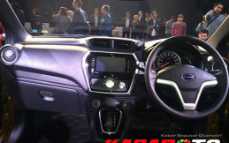 Interior Datsun Cross Usung Kemewahan dan Sporty