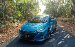 Menguji Toyota Prius PHEV di Banyuwangi - Tarikan Mantap, Konsumsi Irit  