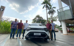 Varian Baru Kia Carens 1.5L IVT Dibekali Fitur Captain Seat, Dibanderol Rp414 Jutaan