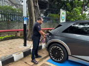 PLN Bakal Sebar 2.000 SPKLU Menggunakan Tiang Listrik