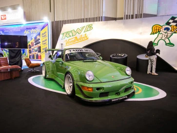 Porsche 964 Quinzo RWB Eksklusif Mejeng di Indonesia
