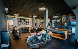 Royal Enfield Resmikan Diler ke-7 di Ngurah Rai Kuta Bali