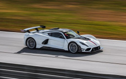 Michael Jordan Serah Terima Hennessey Venom F5 Revolution