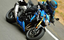 Naked Bike Suzuki Bandit Akan Hadir Ini Kata Suzuki