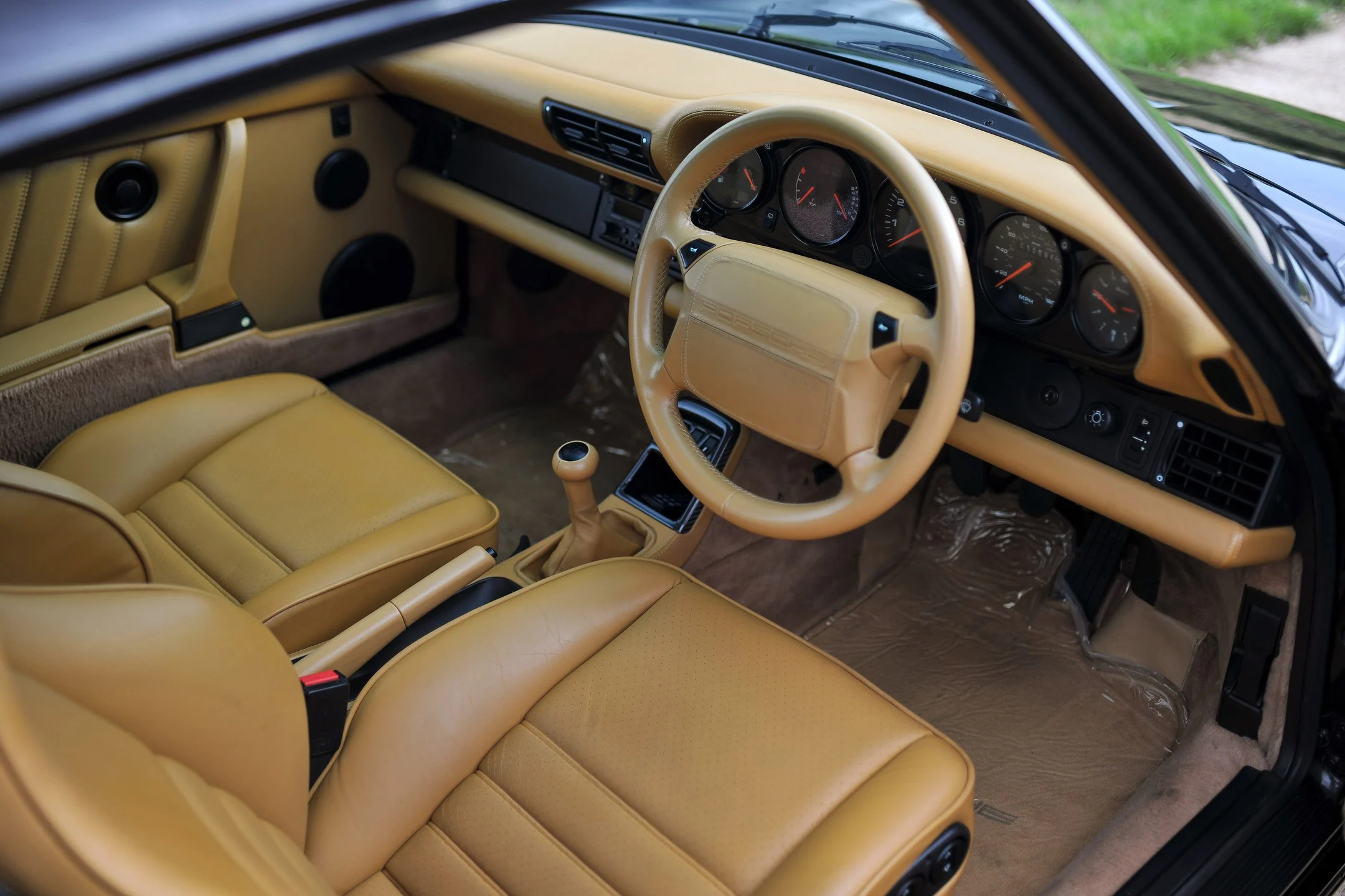 Porsche 911 Turbo 3.6 (964) tahun 1993