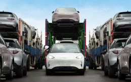 Distribusi 1.000 Unit Geely EX2 Rakitan Lokal Dikirim ke 40 Diler di Indonesia