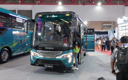 Karoseri New Armada Luncurkan Bodi Baru Grand Touristo Untuk Medium Bus