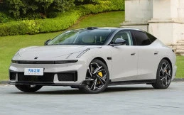 Sedan Listrik Lynk & Co 10 dan 10+ Berani Tantang Supercar