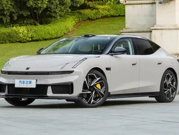 Sedan Listrik Lynk & Co 10 dan 10+ Berani Tantang Supercar