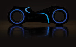 Hanya Ada 10 di Dunia, Motor Listrik Tanpa Roda Tengah Bergaya Tron Siap Dilelang