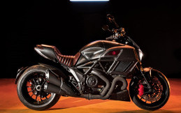 Tampilan Spesial Ducati Diavel Diesel