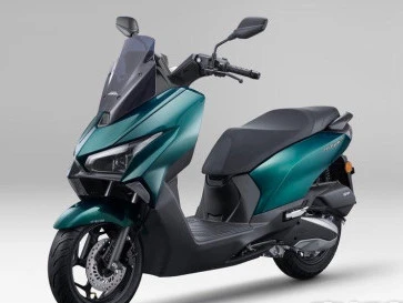 Honda NS150ES 2026, Skuter untuk Touring dengan DNA Sport