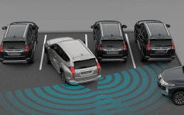 Mengenal Fitur Rear Cross Traffic Alert