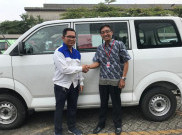 Suzuki Bagi-Bagi Mobil ke Berbagai SMK di Indonesia